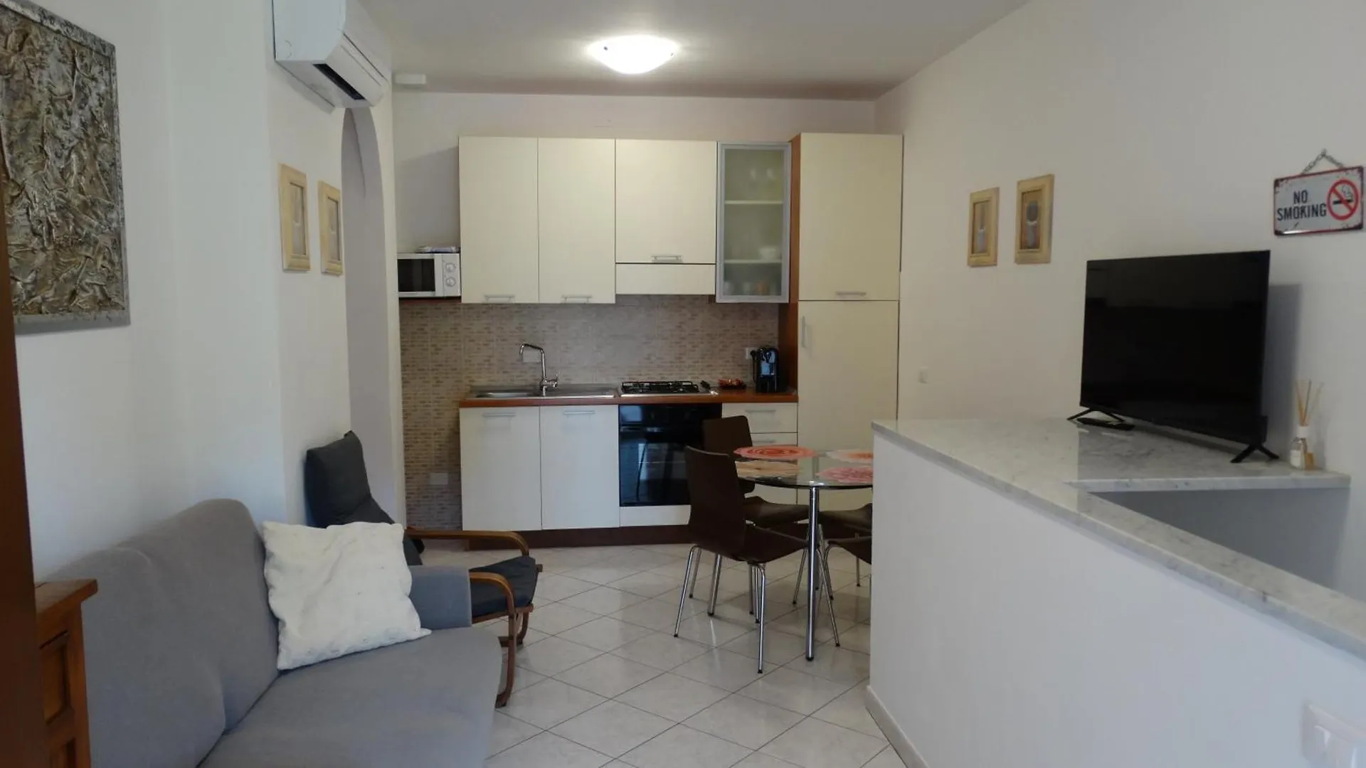 Сasa de vacaciones Rose Apartment Luni Italia