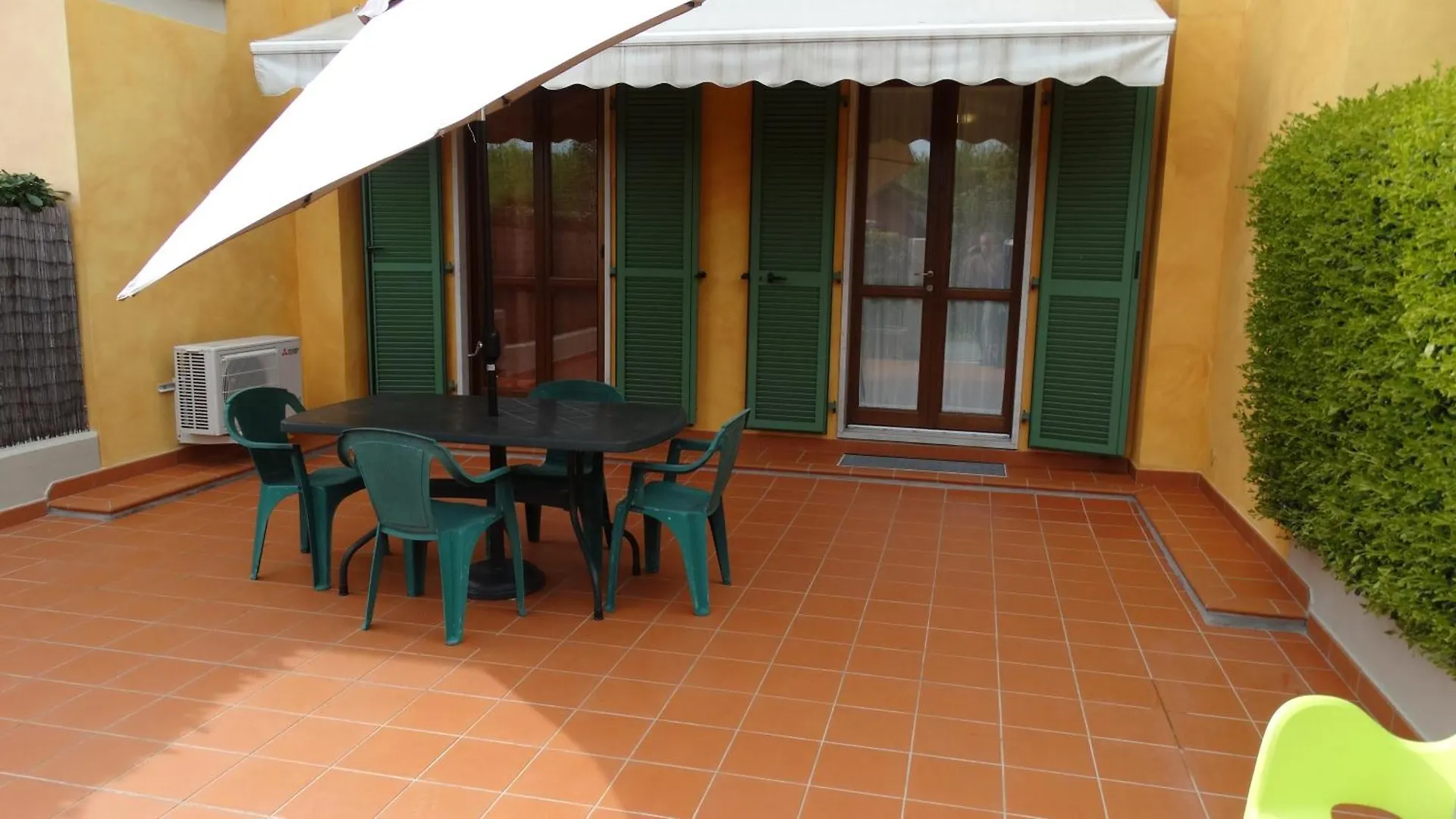 Rose Apartment Luni