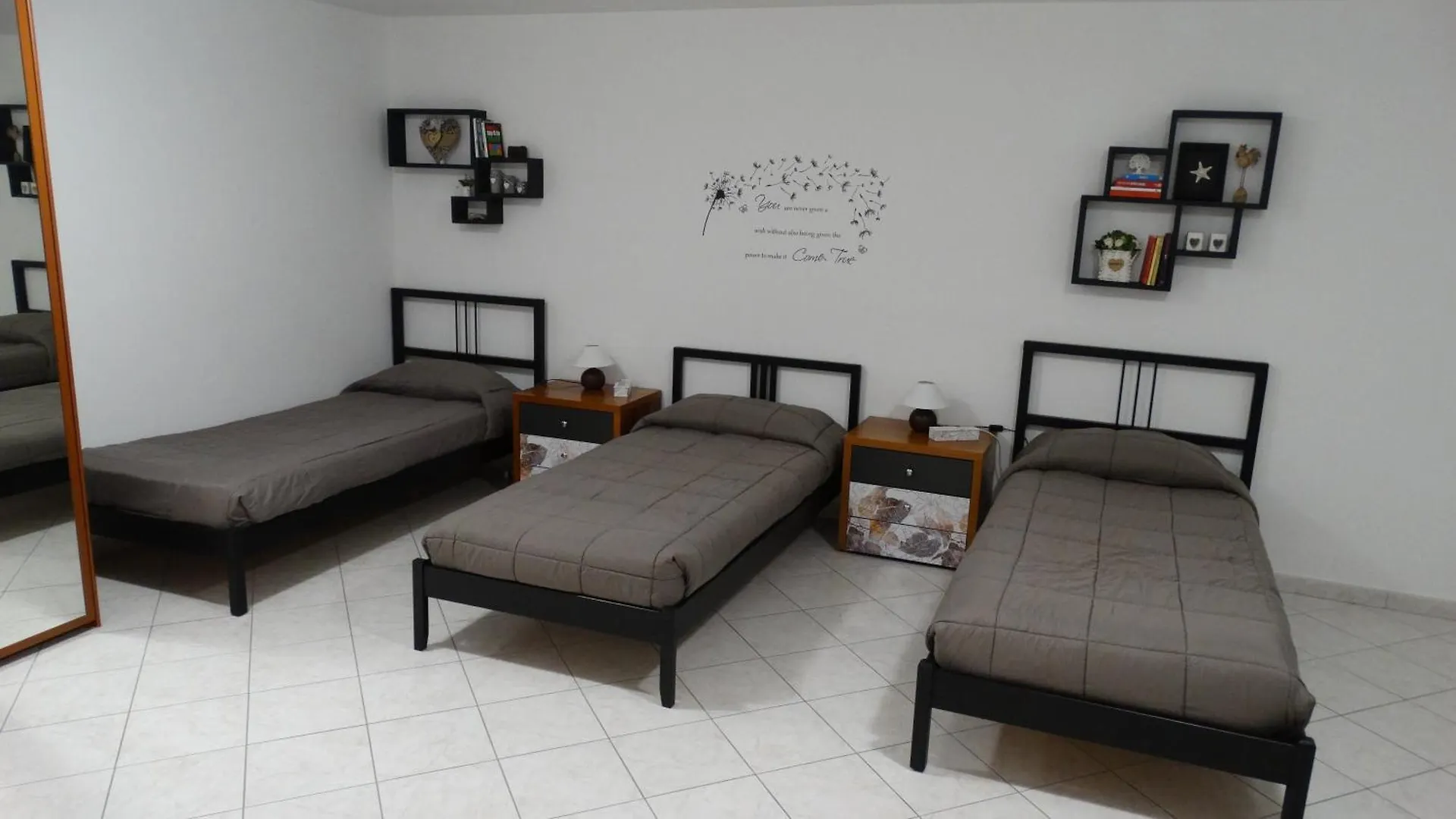 Сasa de vacaciones Rose Apartment Luni